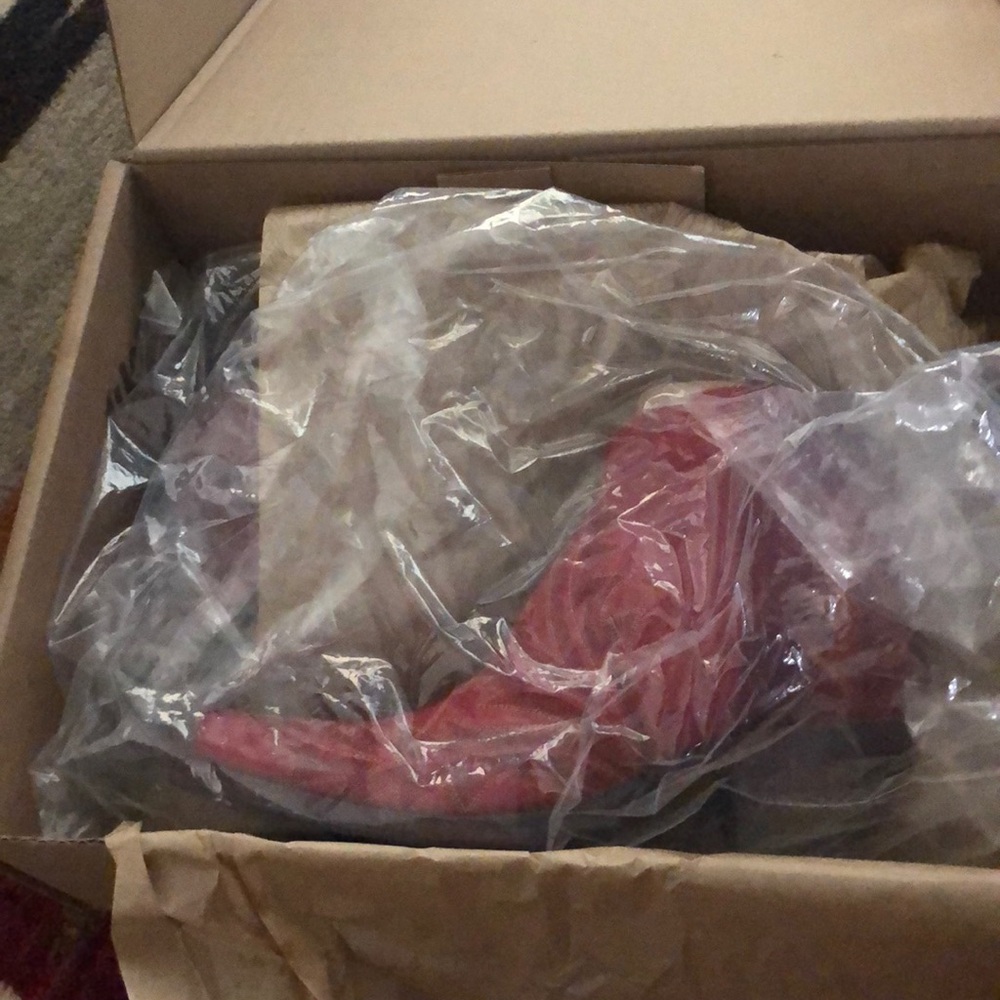Brand new azulado boots